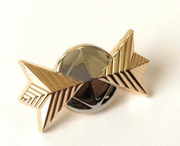 Star Trek Next Generation Deluxe Communicator & Rank Pin Set