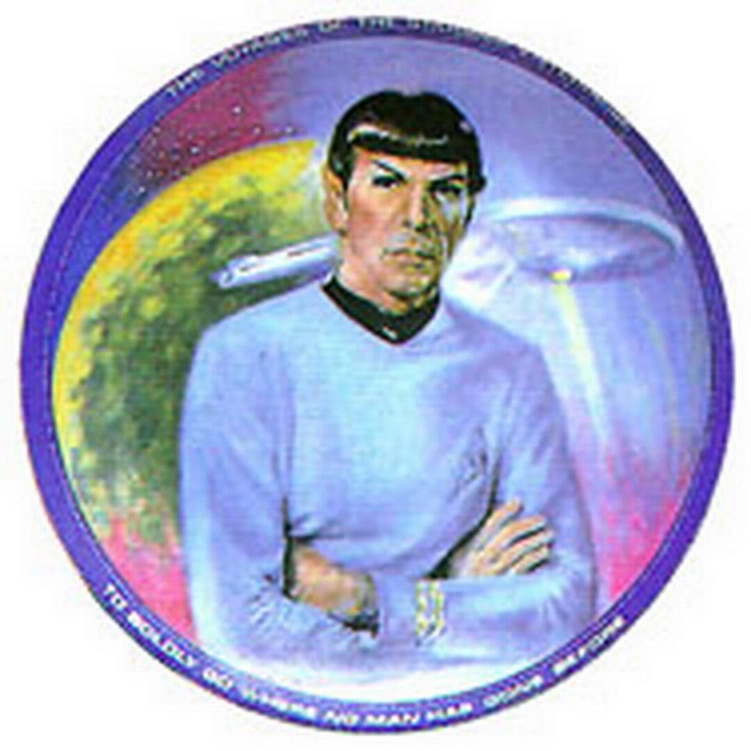 Star Trek commemorative plate with Captain Kirk.