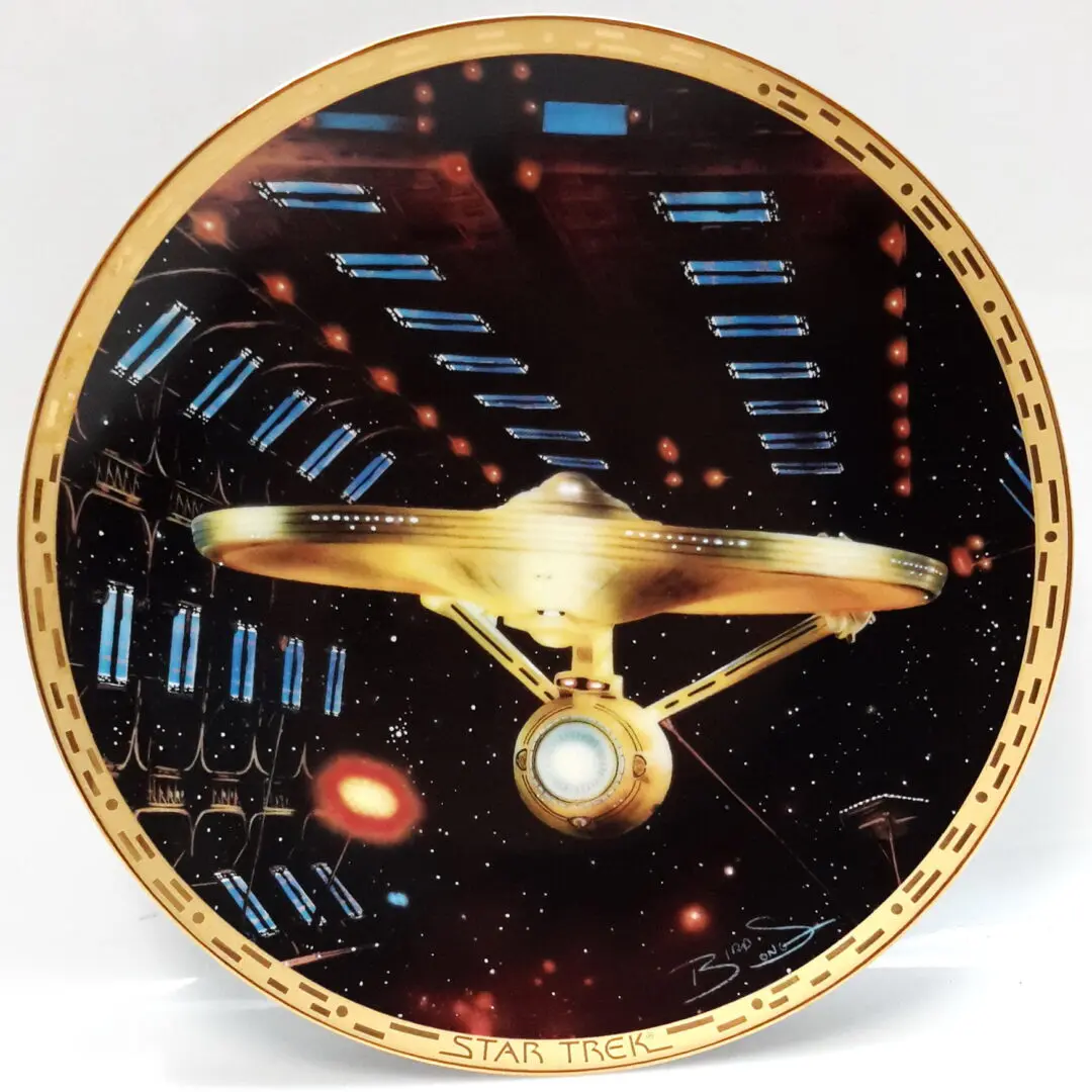 Star Trek collectible plate featuring the Enterprise.