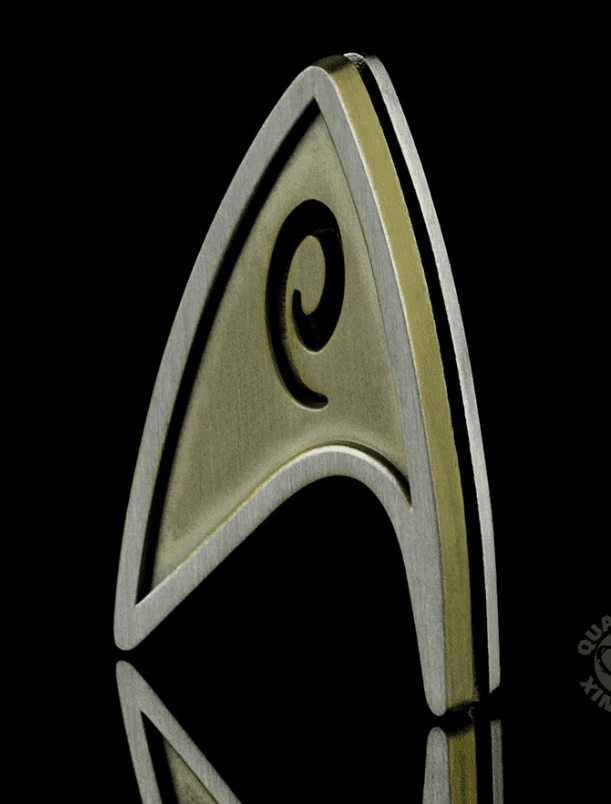 Star Trek Delta Quadrant insignia pin.