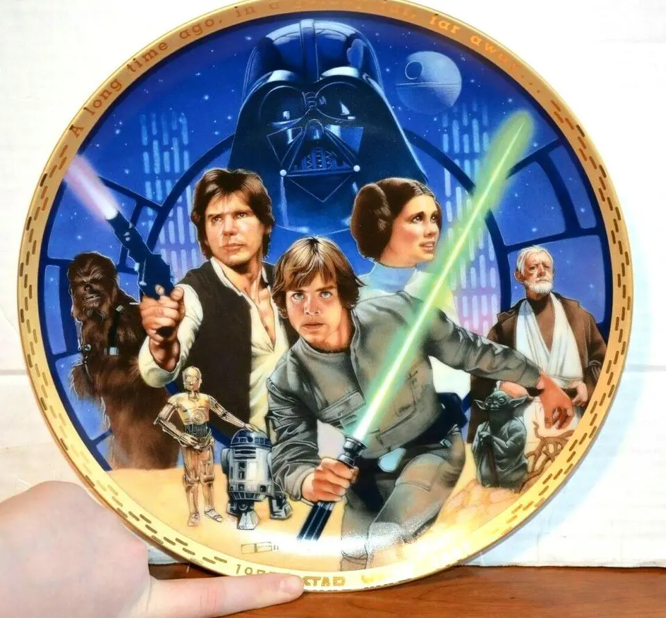 Star Wars collectible plate featuring main characters.