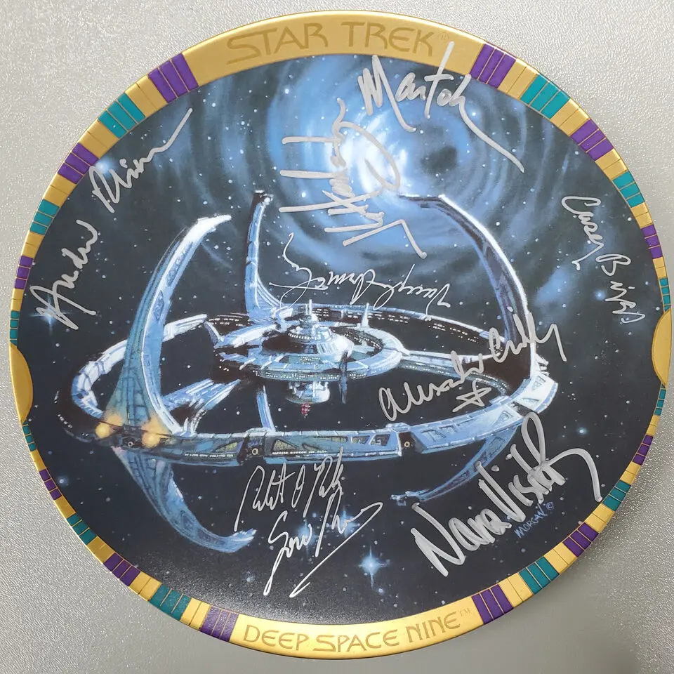 Star Trek Deep Space Nine signed plate.